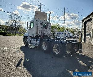 2004 Freightliner COLUMBIA 120