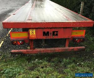 M & G 13.6 Flat Trailer