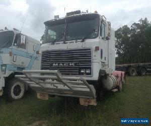 MACK. ULTRALINER CRUISELINER SUPERLINER VALUELINER