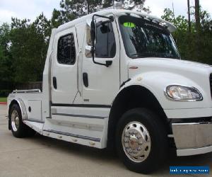 2011 Freightliner M2 106