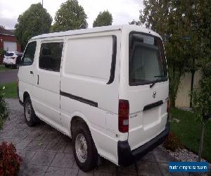 Toyota Hiace 2000 - 220,000 kms- Manual - 2.4l Petrol - Very Clean - Come see it