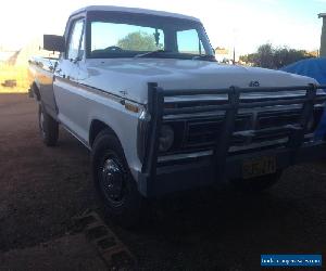 Ford F-150 truck