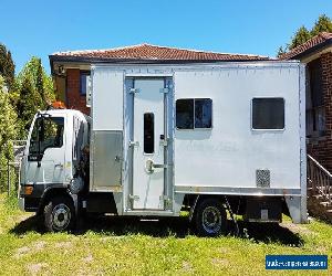 2000 Hino FB4J Pantech // 110,000km