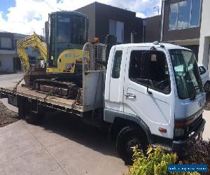 MITSUBISHI TRAY TRUCK 250,000 GENUINE KMS