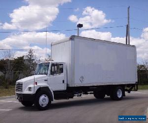 2001 Freightliner FL70 22' Box Truck